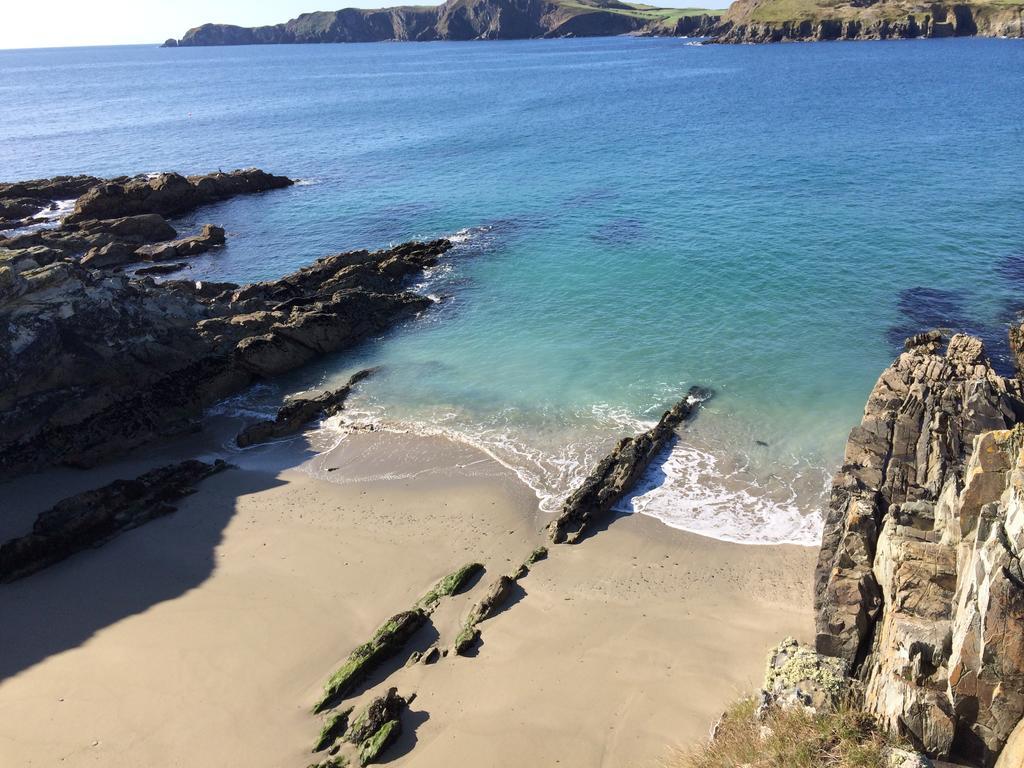 Sandycove House Bed & Breakfast Bed and Breakfast Castlehaven Exteriör bild